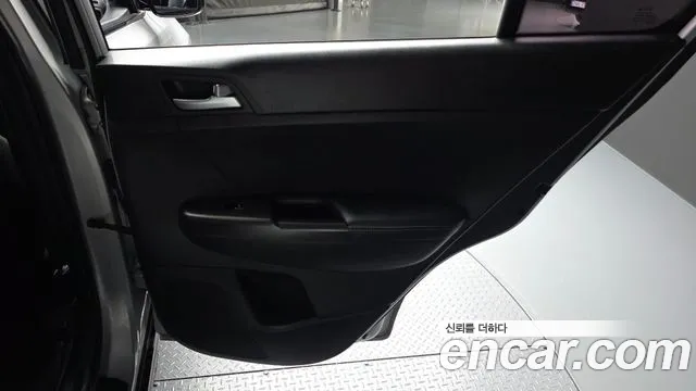 Kia Sportage — фото 25
