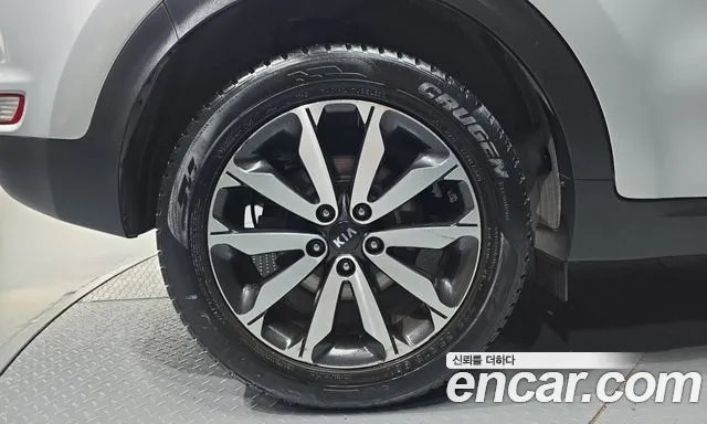 Kia Sportage — фото 4