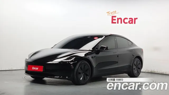 Tesla Model 3 — фото 1