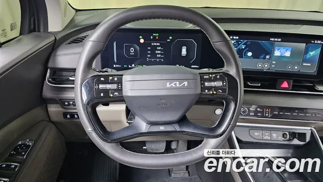 Kia Carnival — фото 12
