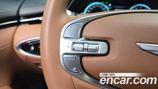 Genesis GV70 — фото 16