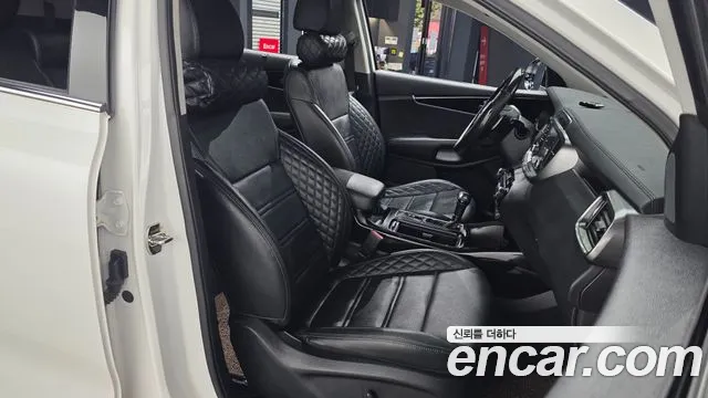 Kia Sorento — фото 11