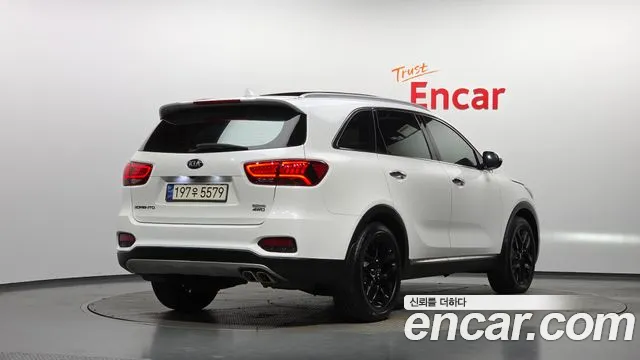Kia Sorento — фото 2