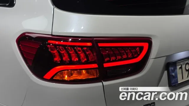 Kia Sorento — фото 23