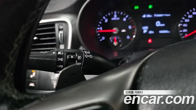 Kia Sorento — фото 28