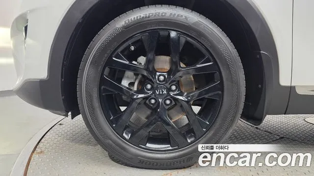 Kia Sorento — фото 5