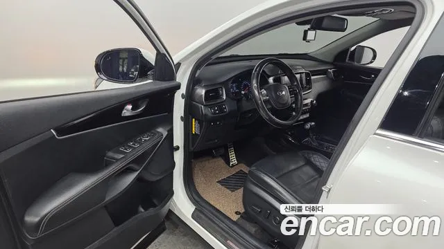 Kia Sorento — фото 10