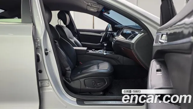 Hyundai Genesis — фото 26