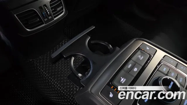 Hyundai Genesis — фото 30