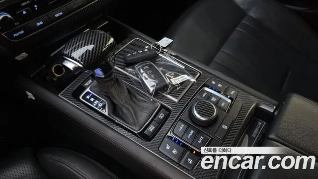 Hyundai Genesis — фото 9