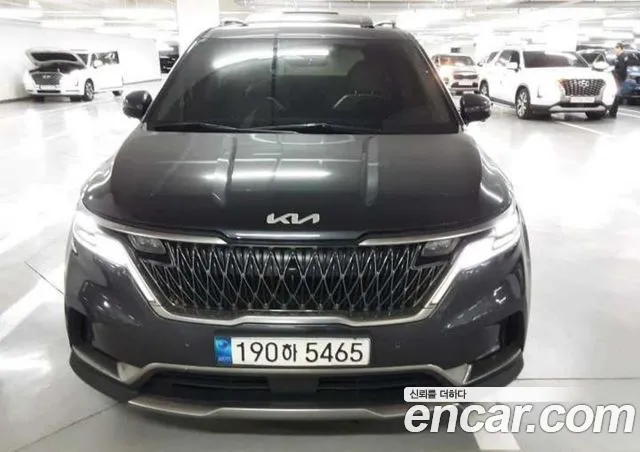 Kia Carnival — фото 1