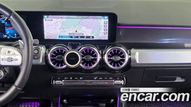 Mercedes-Benz GLB-Class — фото 14
