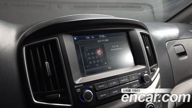 Hyundai Starex — фото 15