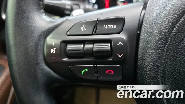Kia Sorento — фото 16