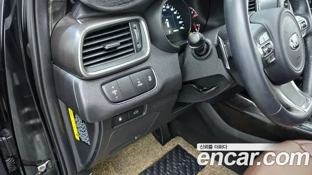 Kia Sorento — фото 18
