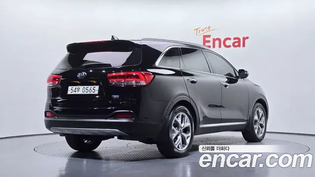 Kia Sorento — фото 2
