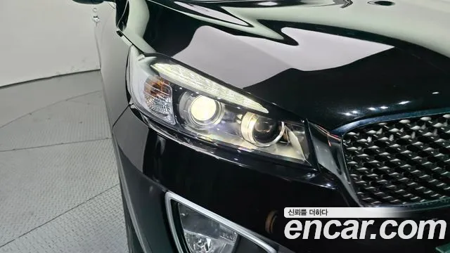 Kia Sorento — фото 22