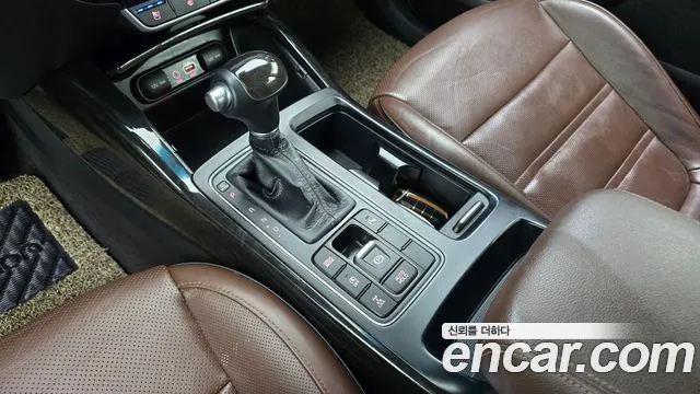 Kia Sorento — фото 9
