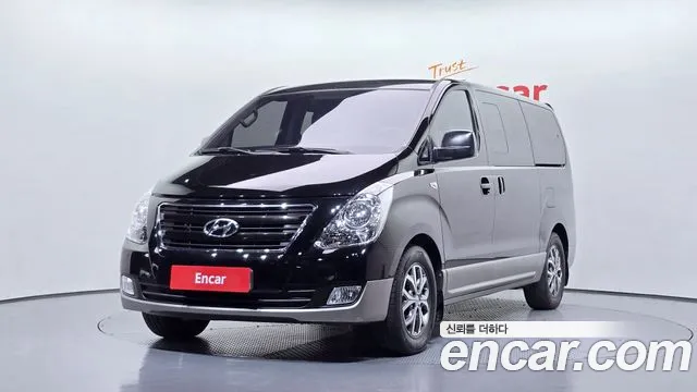 Hyundai Starex — фото 1