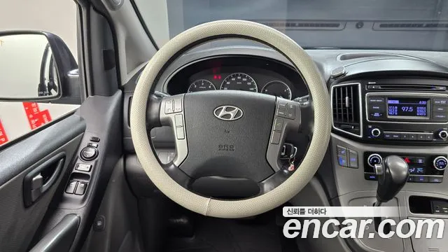 Hyundai Starex — фото 13