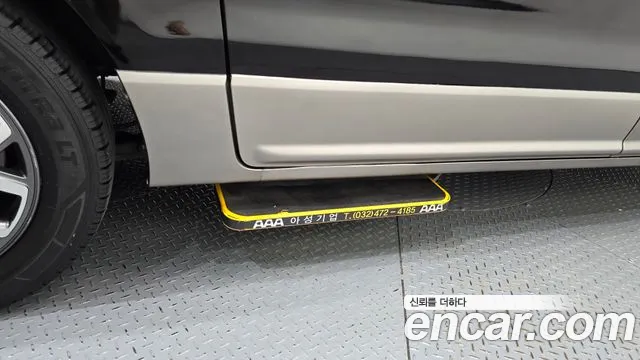 Hyundai Starex — фото 18
