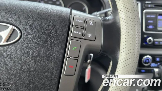 Hyundai Starex — фото 19