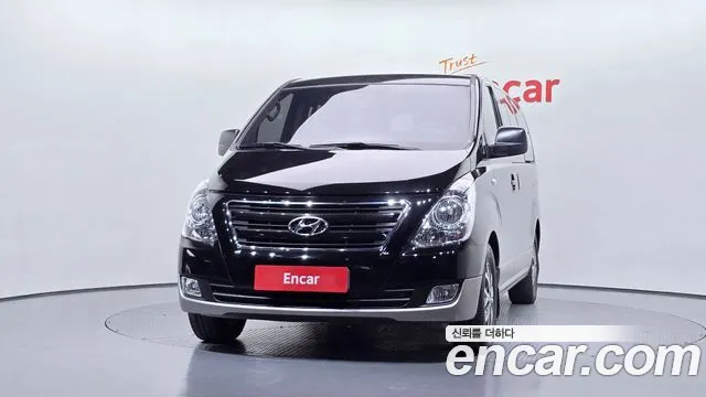 Hyundai Starex — фото 3