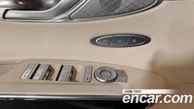 Genesis GV70 — фото 16