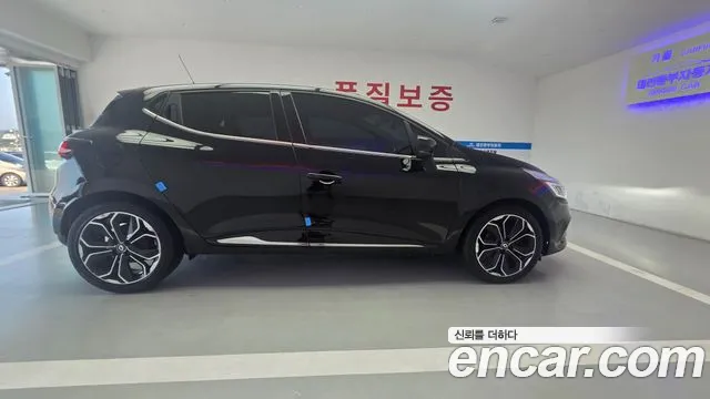 Renault Clio — фото 6