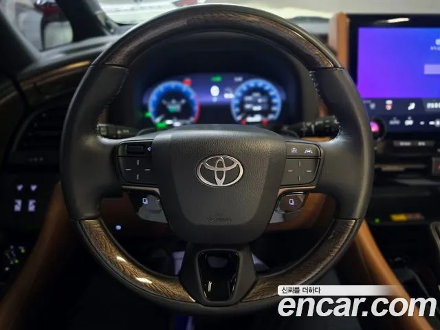 Toyota Alphard — фото 12