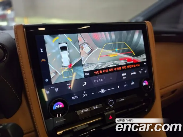 Toyota Alphard — фото 19