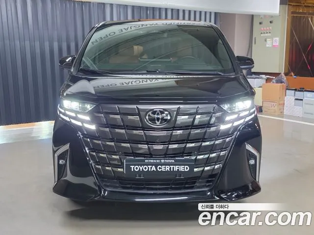 Toyota Alphard — фото 3