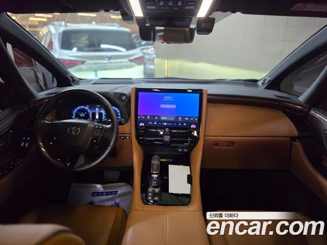 Toyota Alphard — фото 7
