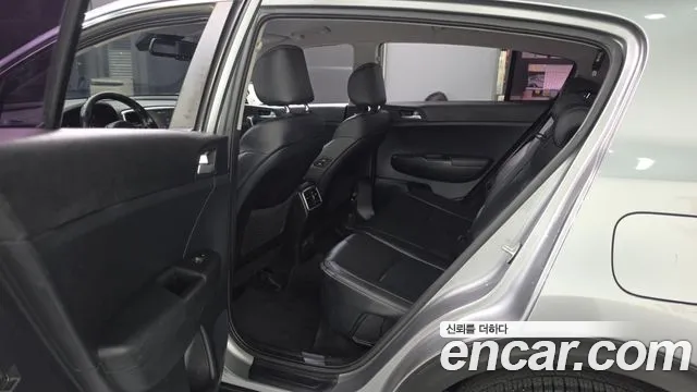 Kia Sportage — фото 11