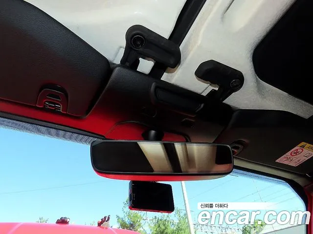 Jeep Wrangler — фото 15