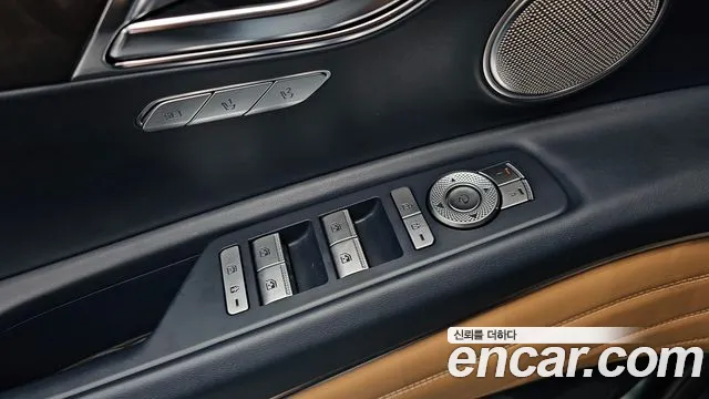 Genesis GV80 — фото 30