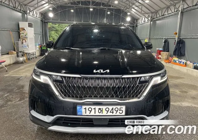 Kia Carnival — фото 1