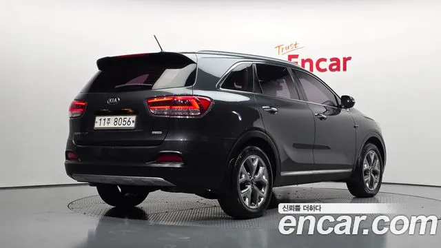 Kia Sorento — фото 2