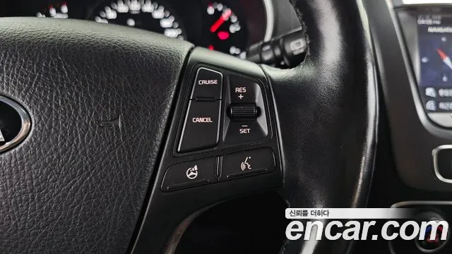 Kia Sorento — фото 18