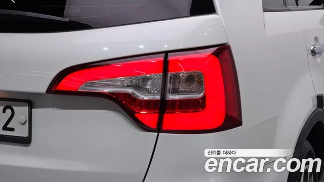 Kia Sorento — фото 23