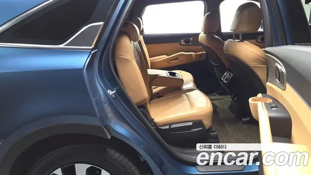 Kia Sorento — фото 12