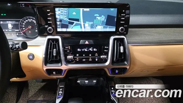 Kia Sorento — фото 14