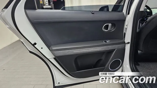 Hyundai Ioniq 5 — фото 25