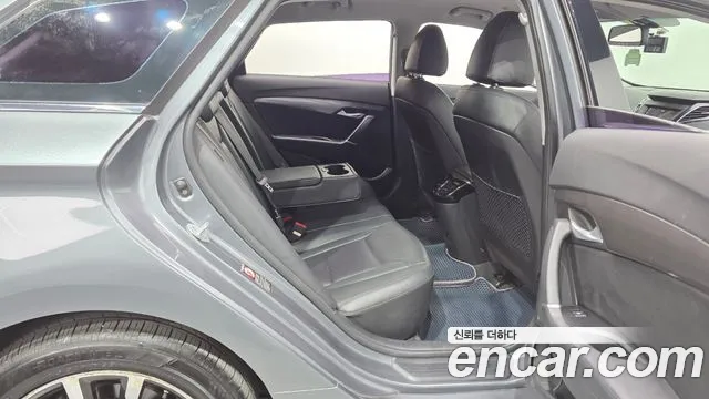 Hyundai i40 — фото 12
