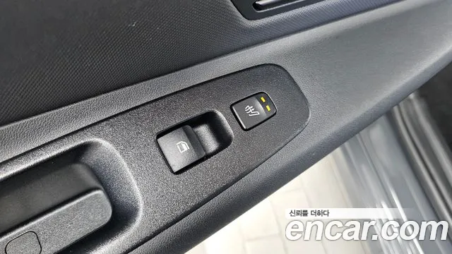 Hyundai Avante — фото 19