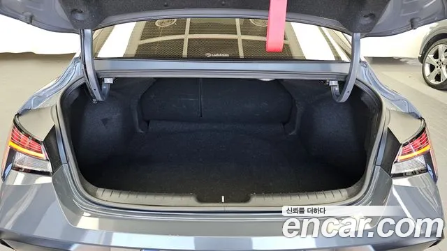 Hyundai Avante — фото 20