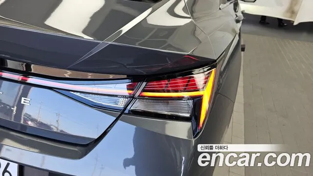 Hyundai Avante — фото 23