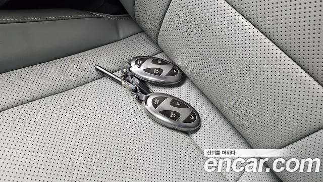 Hyundai Avante — фото 26