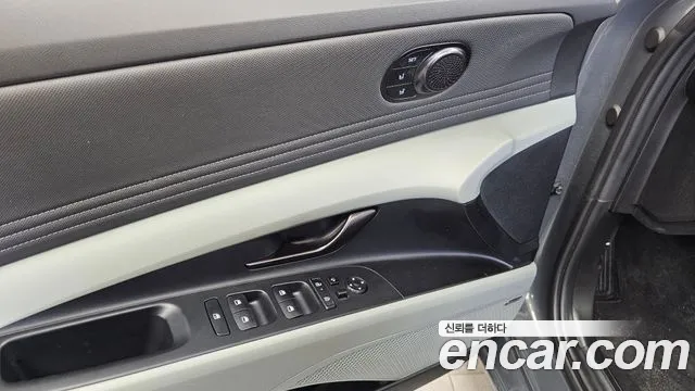 Hyundai Avante — фото 30