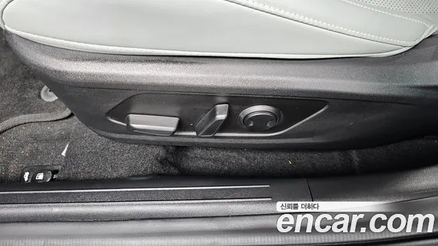 Hyundai Avante — фото 31